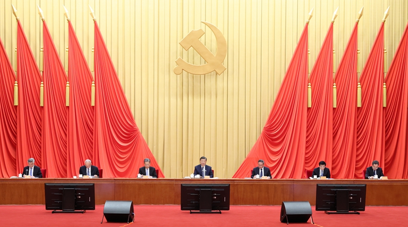 1月8日,中共中央總書記、國(guó)家主席、中央軍委主席習(xí)近平在中國(guó)共產(chǎn)黨第二十屆中央紀(jì)律檢查委員會(huì)第三次全體會(huì)議上發(fā)表重要講話。李強(qiáng)、趙樂(lè)際、王滬寧、蔡奇、丁薛祥、李希出席會(huì)議。 1月8日,中共中央總書記、國(guó)家主席、中央軍委主席習(xí)近平在中國(guó)共產(chǎn)黨第二十屆中央紀(jì)律檢查委員會(huì)第三次全體會(huì)議上發(fā)表重要講話。李強(qiáng)、趙樂(lè)際、王滬寧、蔡奇、丁薛祥、李希出席會(huì)議。